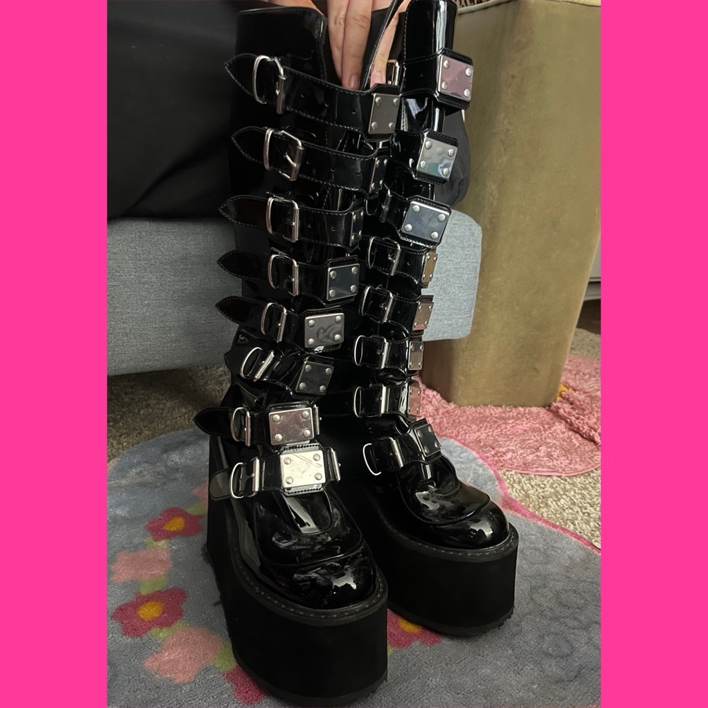 Demonia Swing-815 Trinity Platform Heel Boots